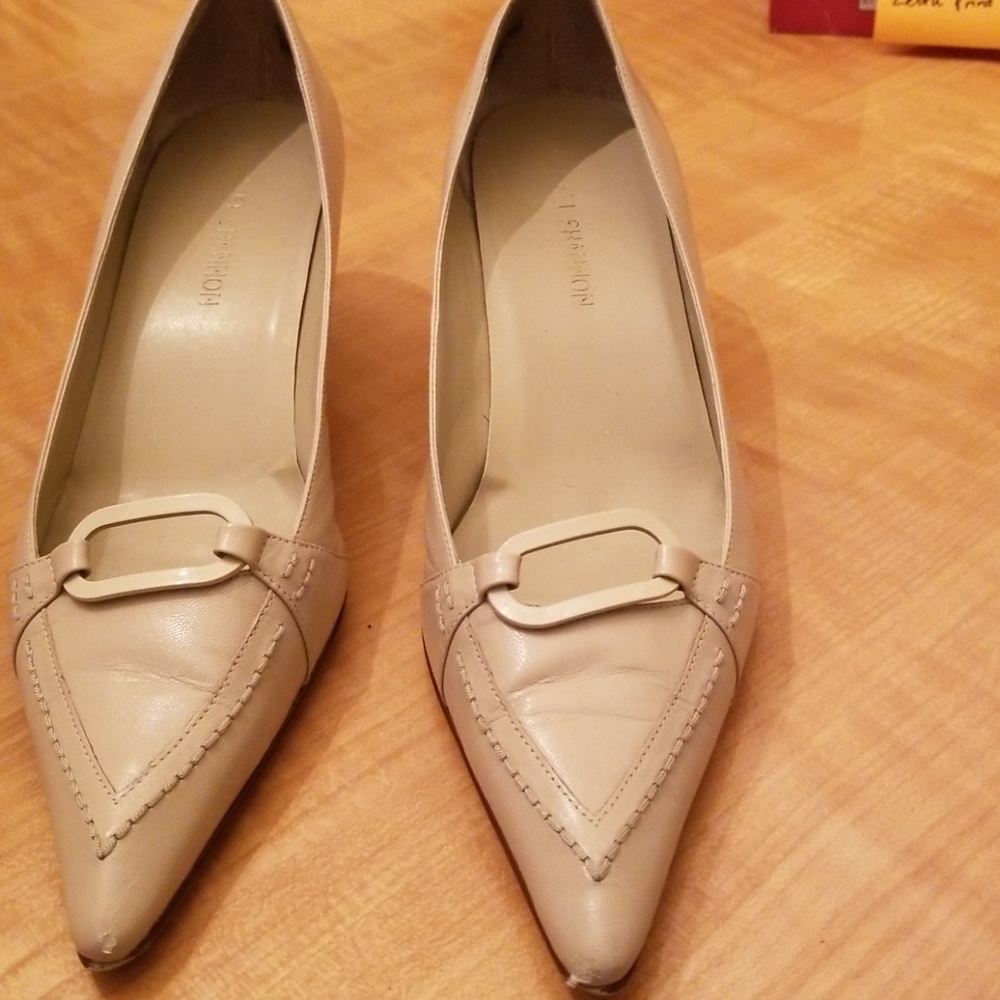 Dress shoes